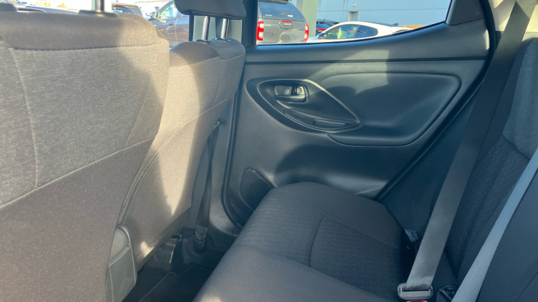 Toyota Yaris 1.5 Hybrid Design 5dr CVT Hybrid Hatchback